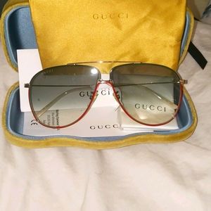 GUCCI SUNGLASSES